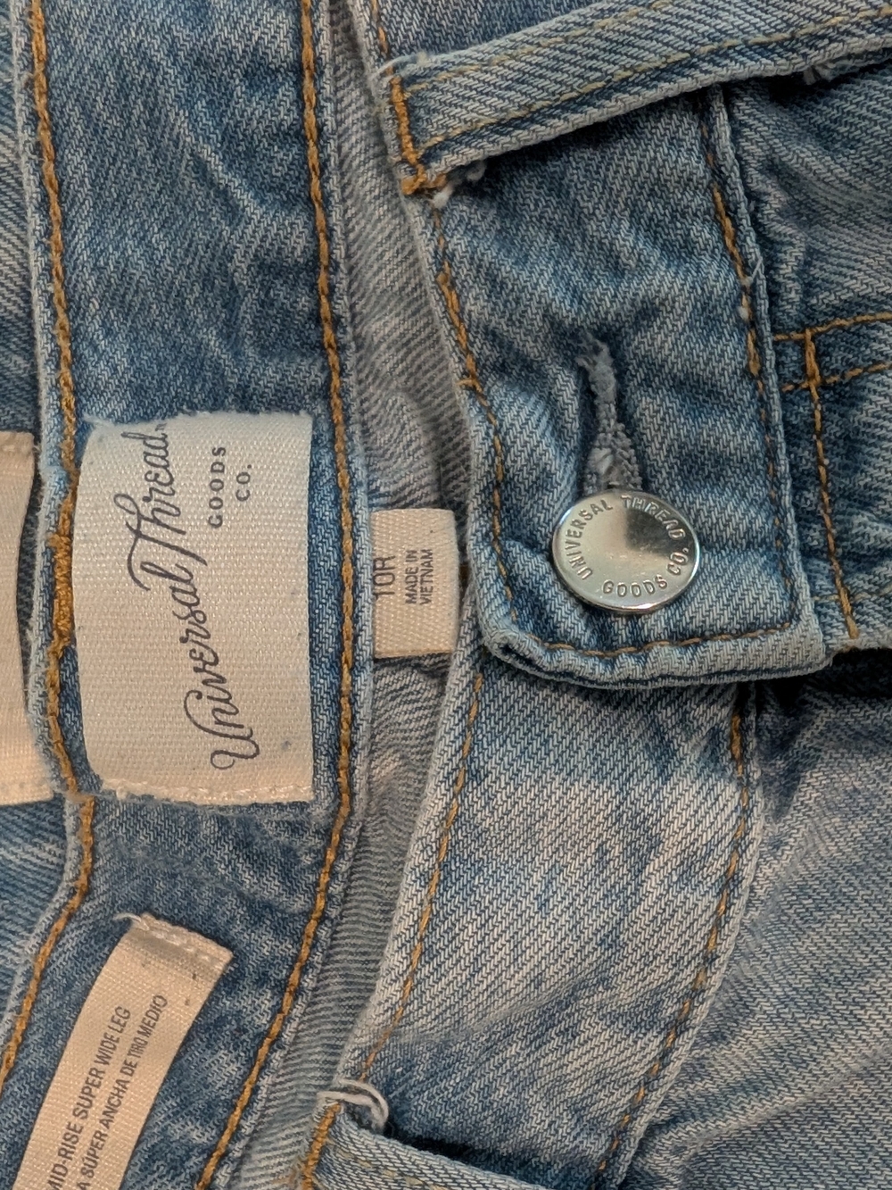 Universal Thread Light Blue Wide-Leg High-Rise Jeans - Picture 3 of 5